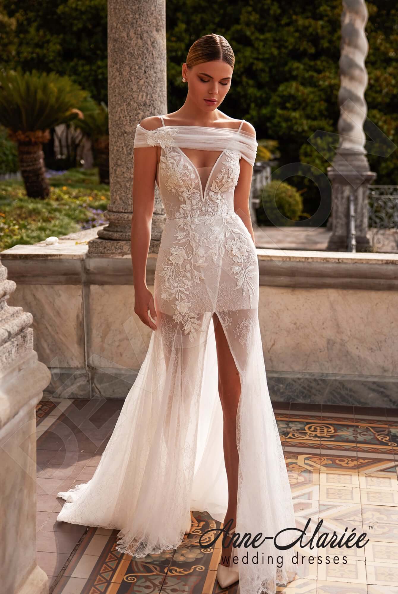 Agata Trumpet Mermaid Deep V neck Milk Wedding dress