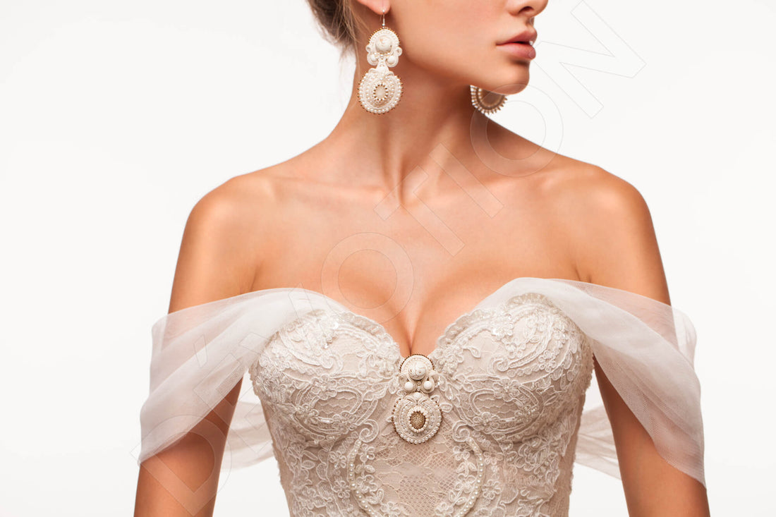 A Guide To Wedding Dress Necklines