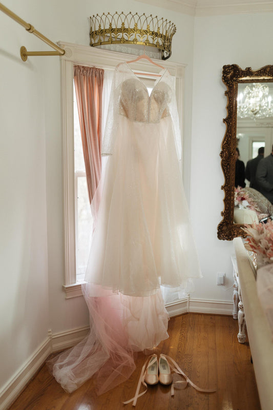 Plus Size Wedding Dresses. Recommendations and Selection from Devotion Dresses.