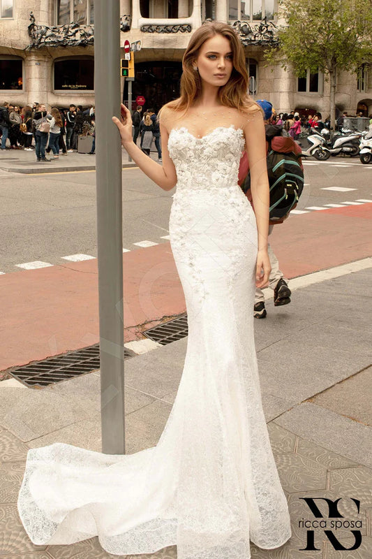 Rianne Trumpet/Mermaid Halter Ivory Wedding dress