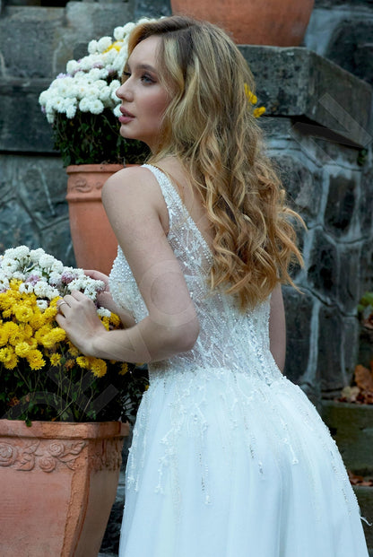 Victiria A-line Sweetheart Milk Wedding dress