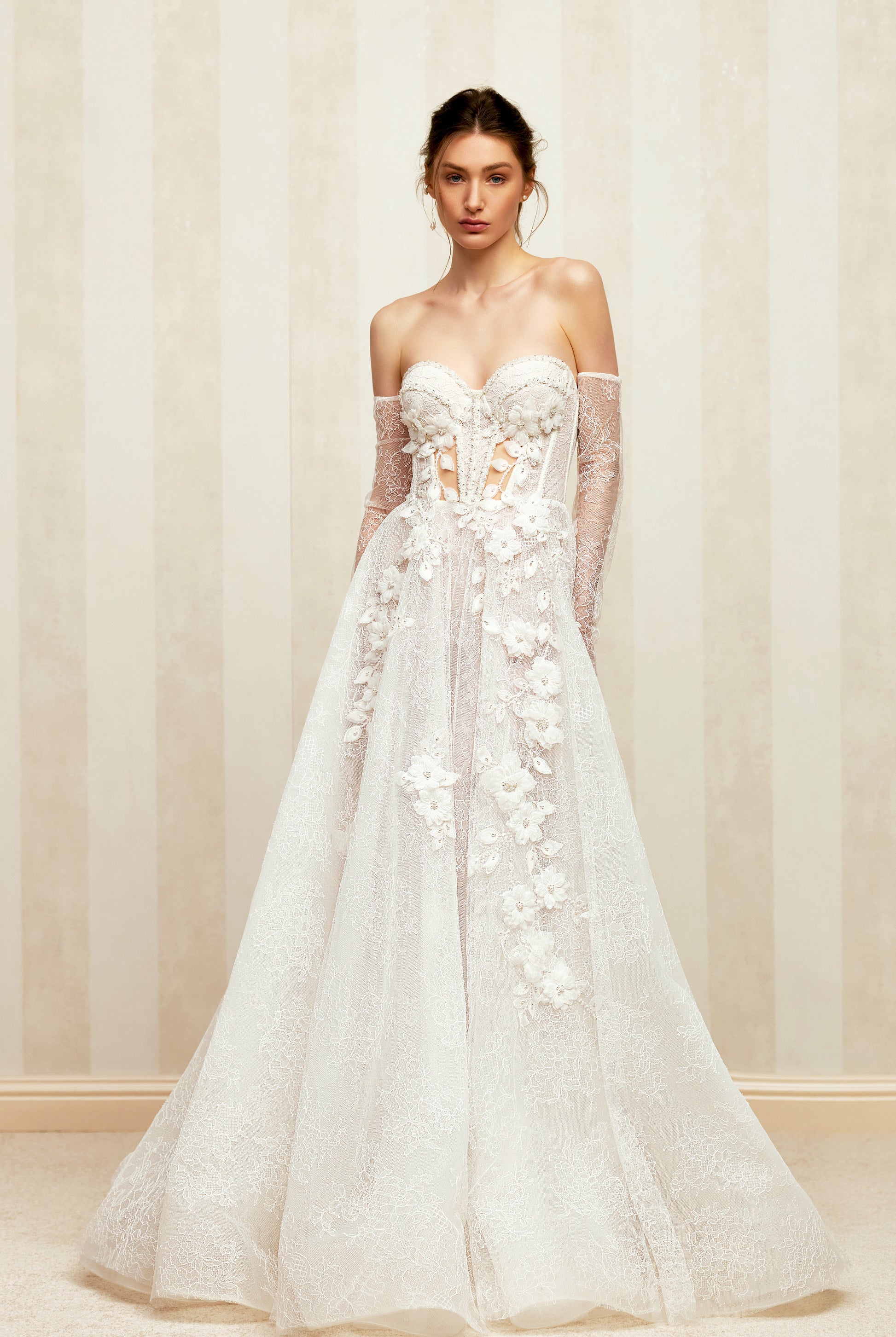 Daria A-line Sweetheart Milk Wedding dress