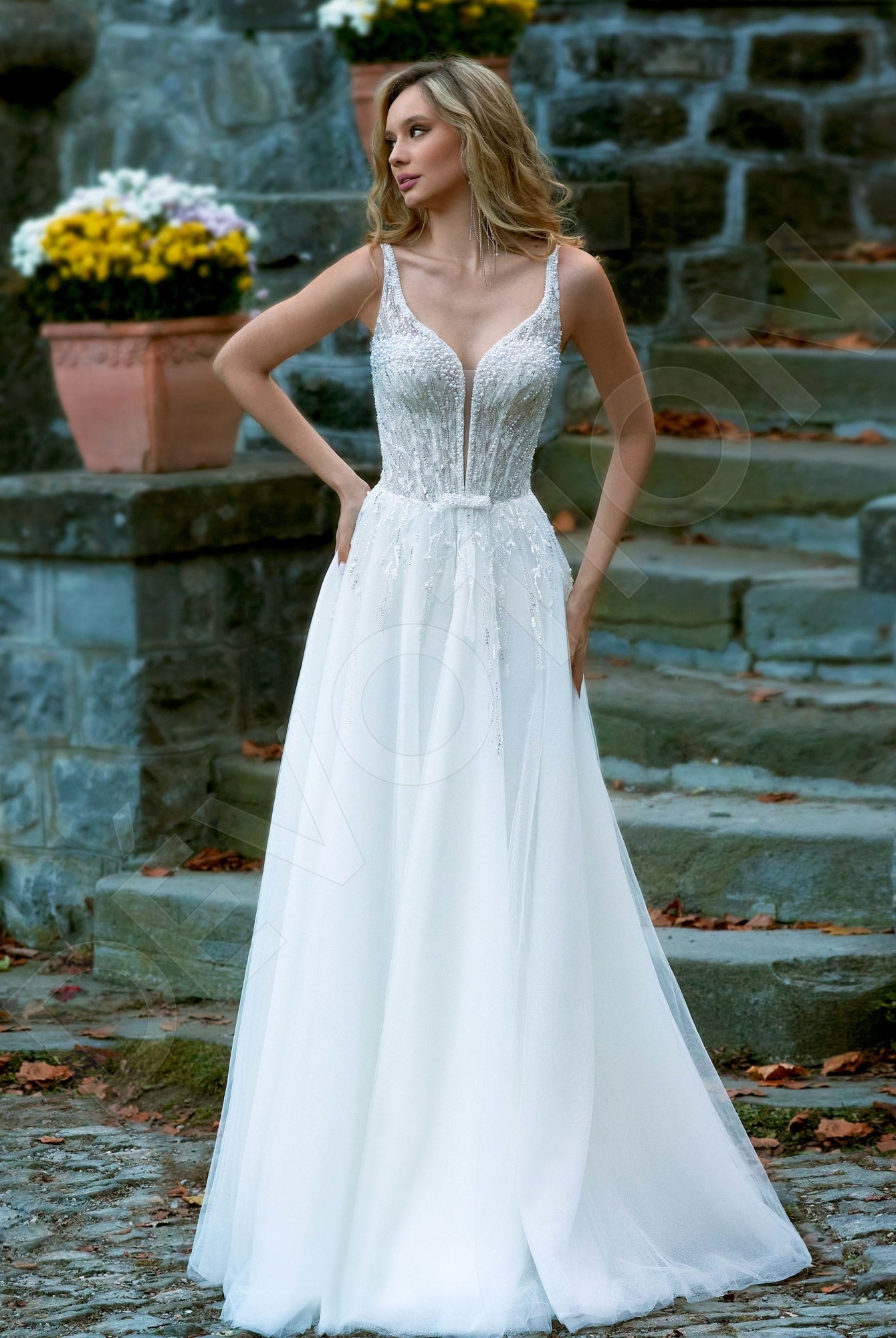 Victiria A-line Sweetheart Milk Wedding dress