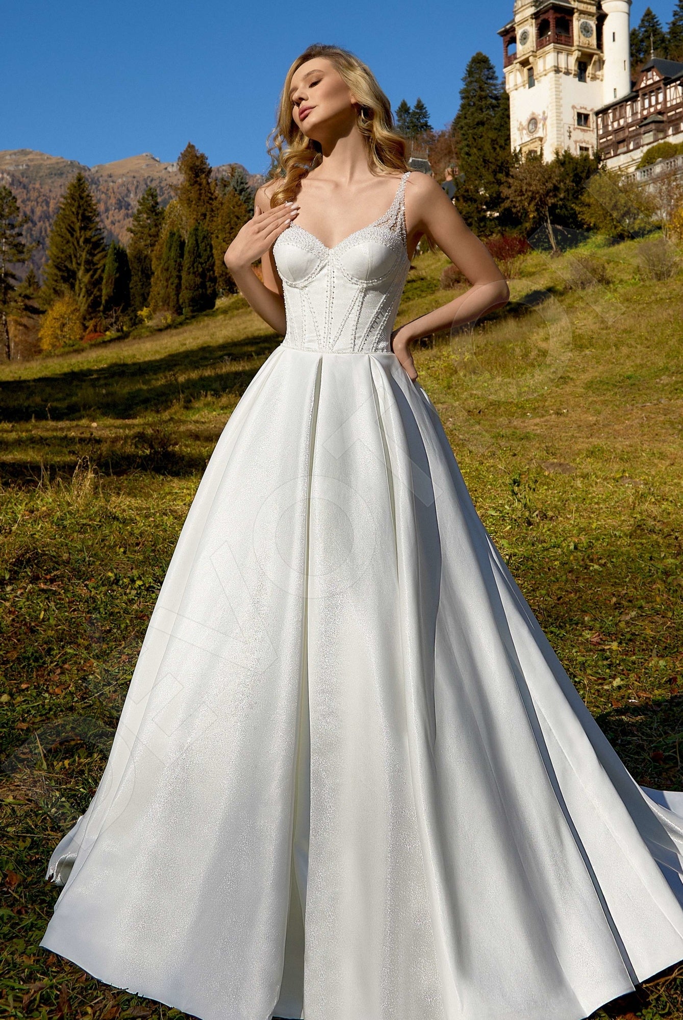 Avgusta A-line Sweetheart Milk Wedding dress