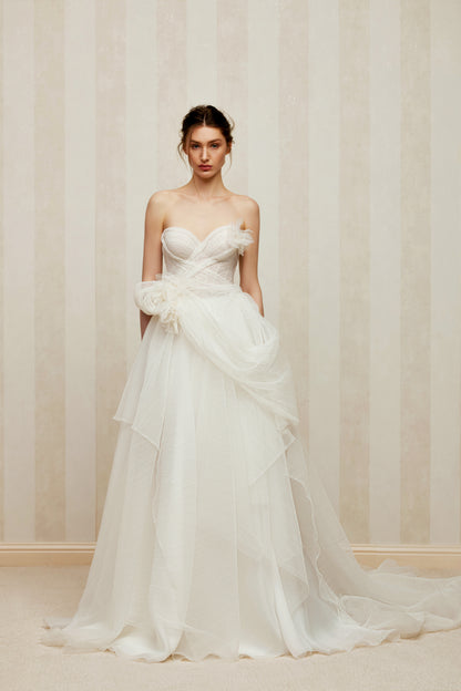 Nympha Two in one Sweetheart Milk Wedding dress