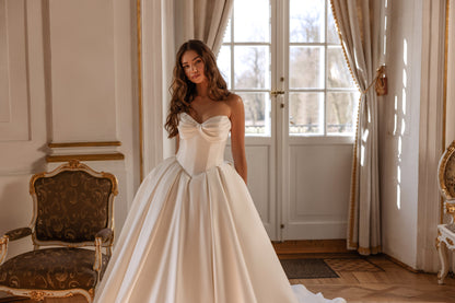 Adeleis Princess/Ball gown Sweetheart Ivory Wedding dress