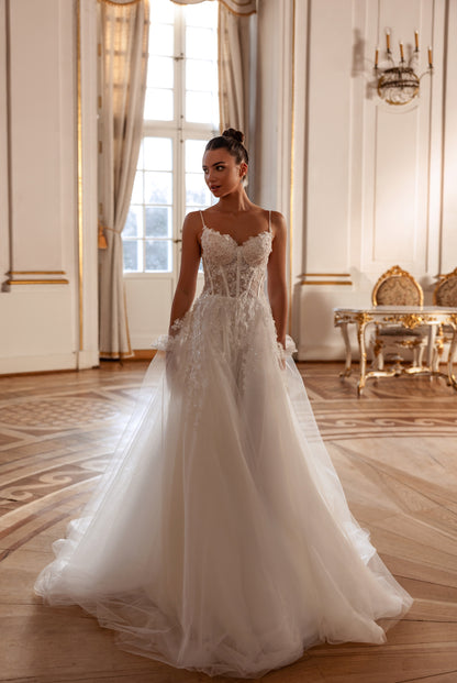 Ambre A-line Sweetheart Milk Wedding dress