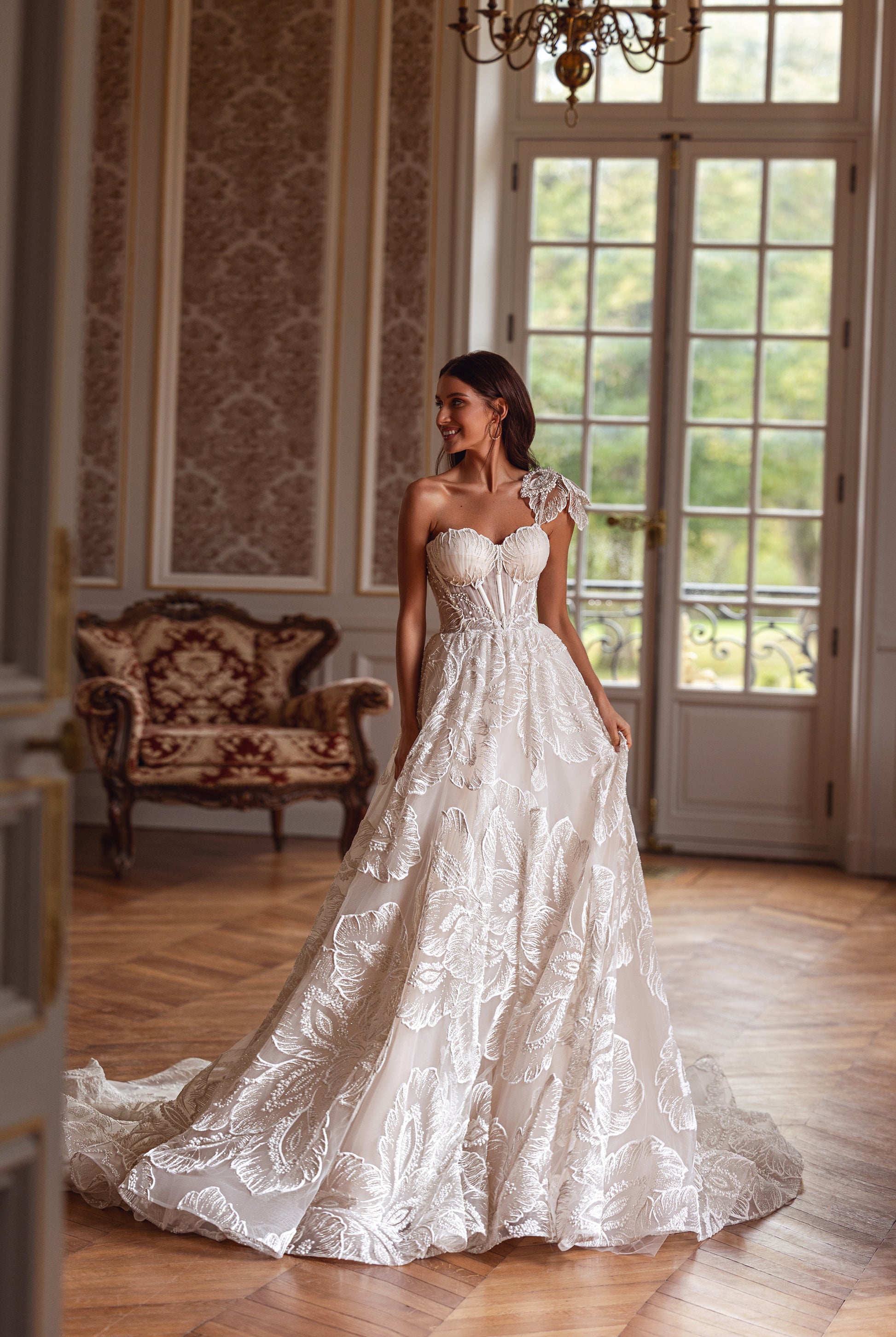 Jade-Rose A-line Sweetheart Milk Wedding dress