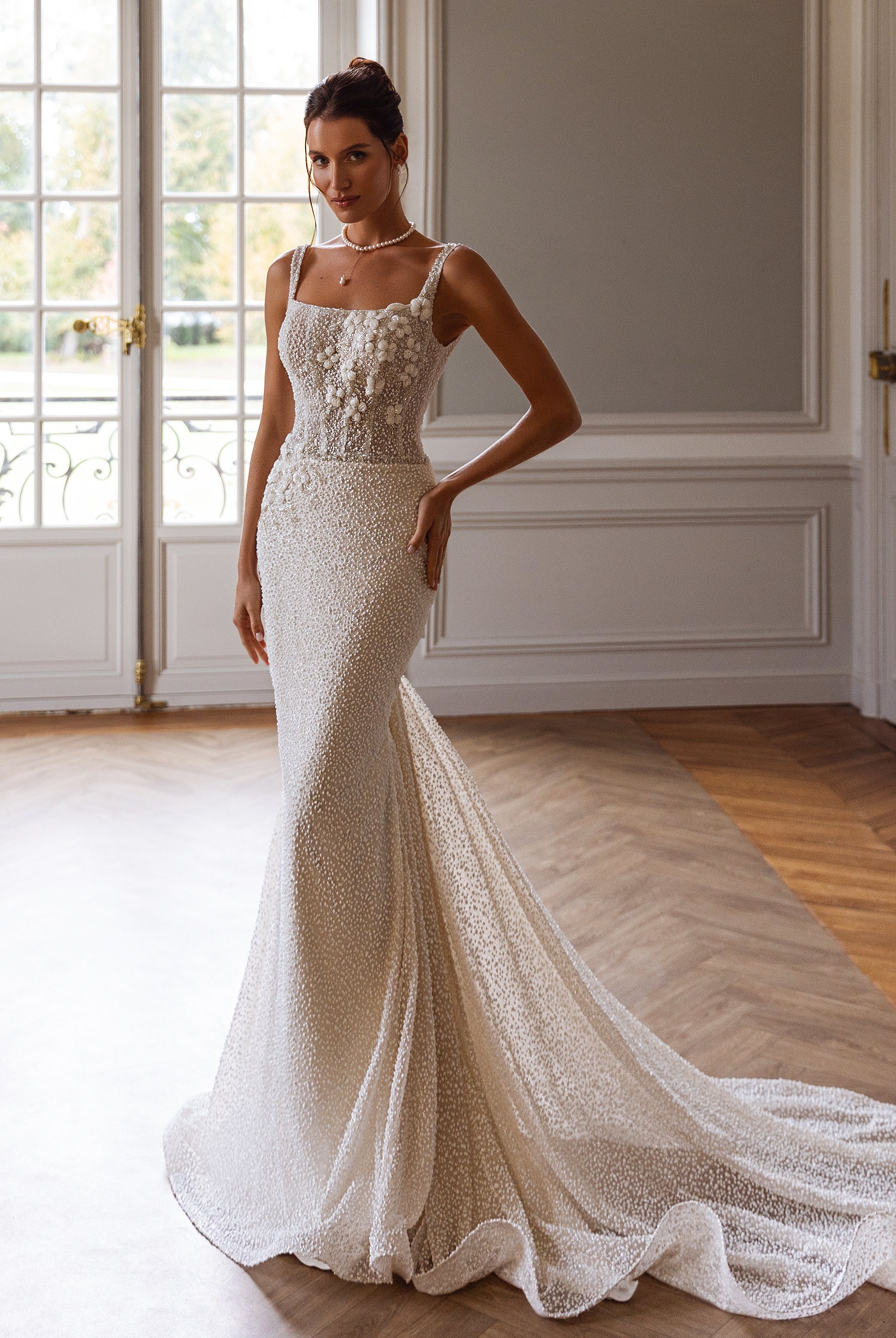 Jade-Léa Trumpet/Mermaid silhouette Straight across Milk Wedding dress