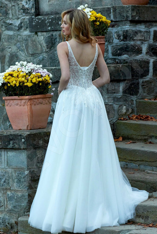 Victiria A-line Sweetheart Milk Wedding dress