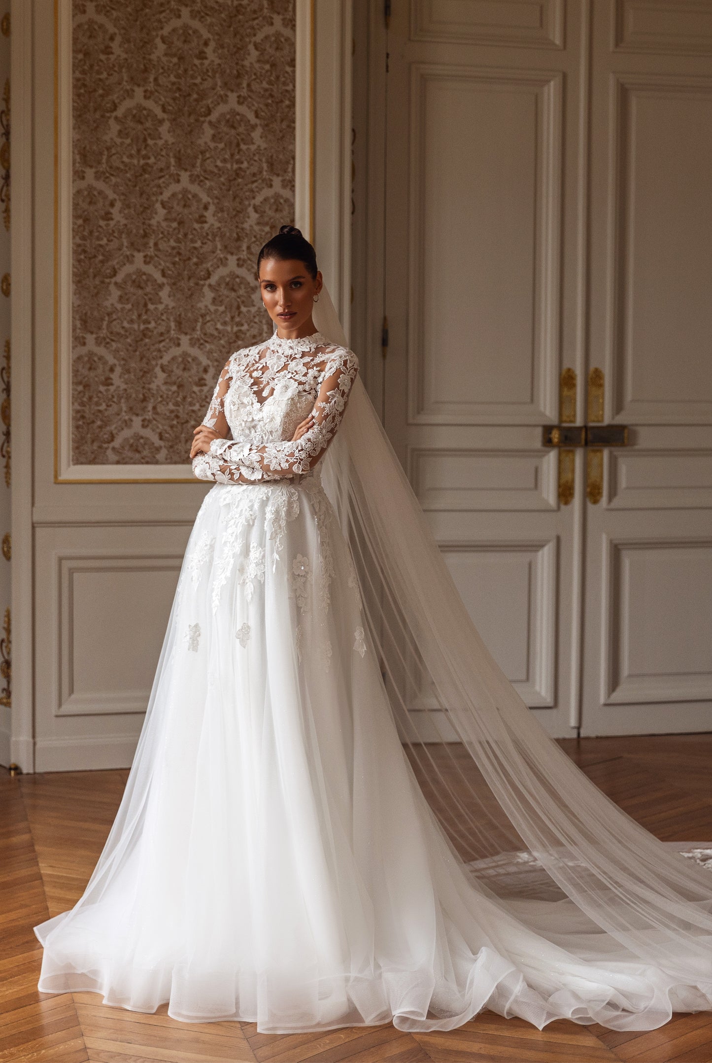 Jeanne-Marie A-line Hight neck Milk Wedding dress