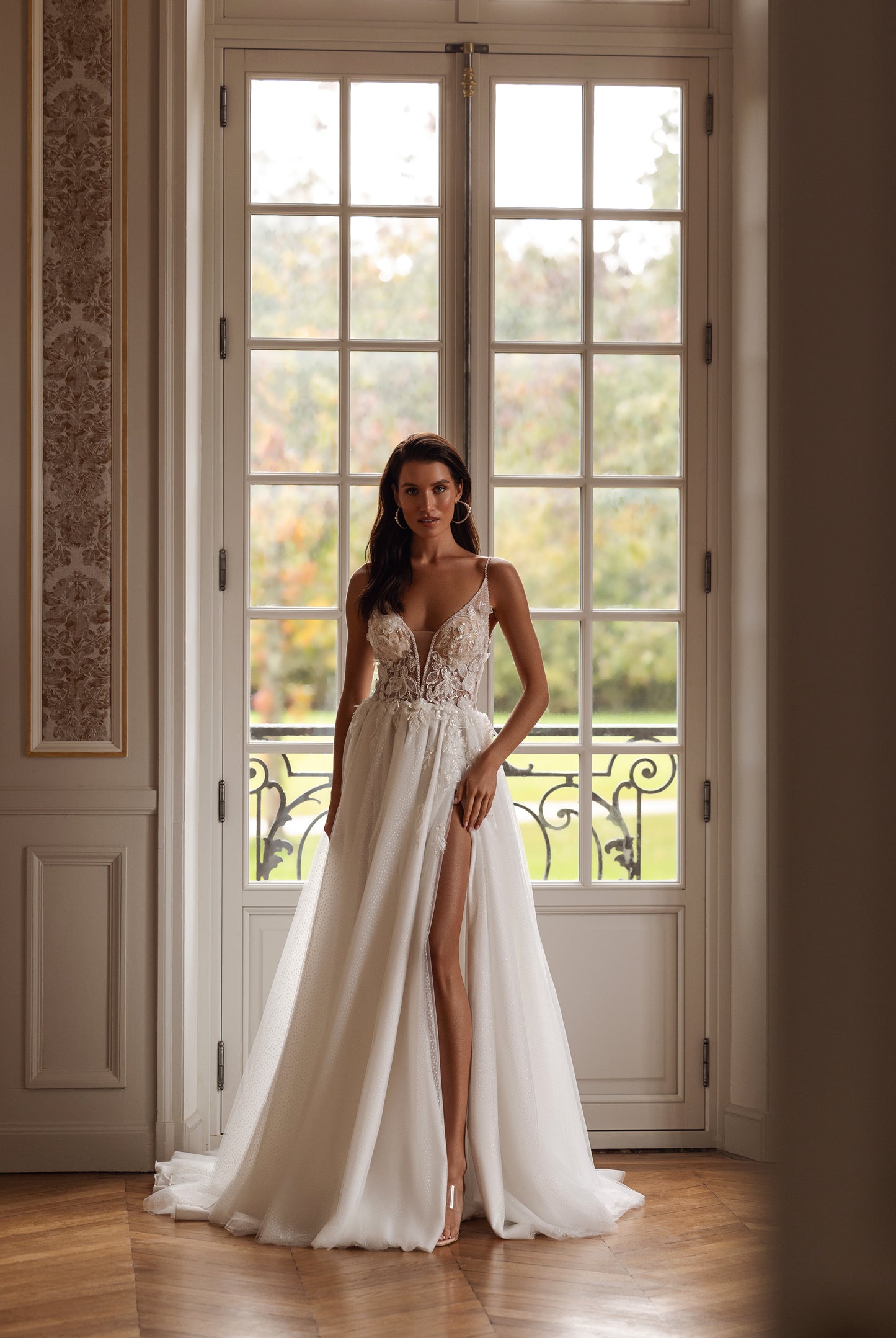 Marie-Donatine A-line Deep V-neck Milk Wedding dress