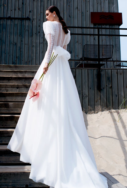 Mariska A-line Boat/Bateau Off White Wedding dress