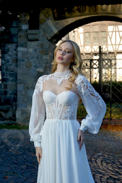 Luyiza A-line High neck Milk Wedding dress