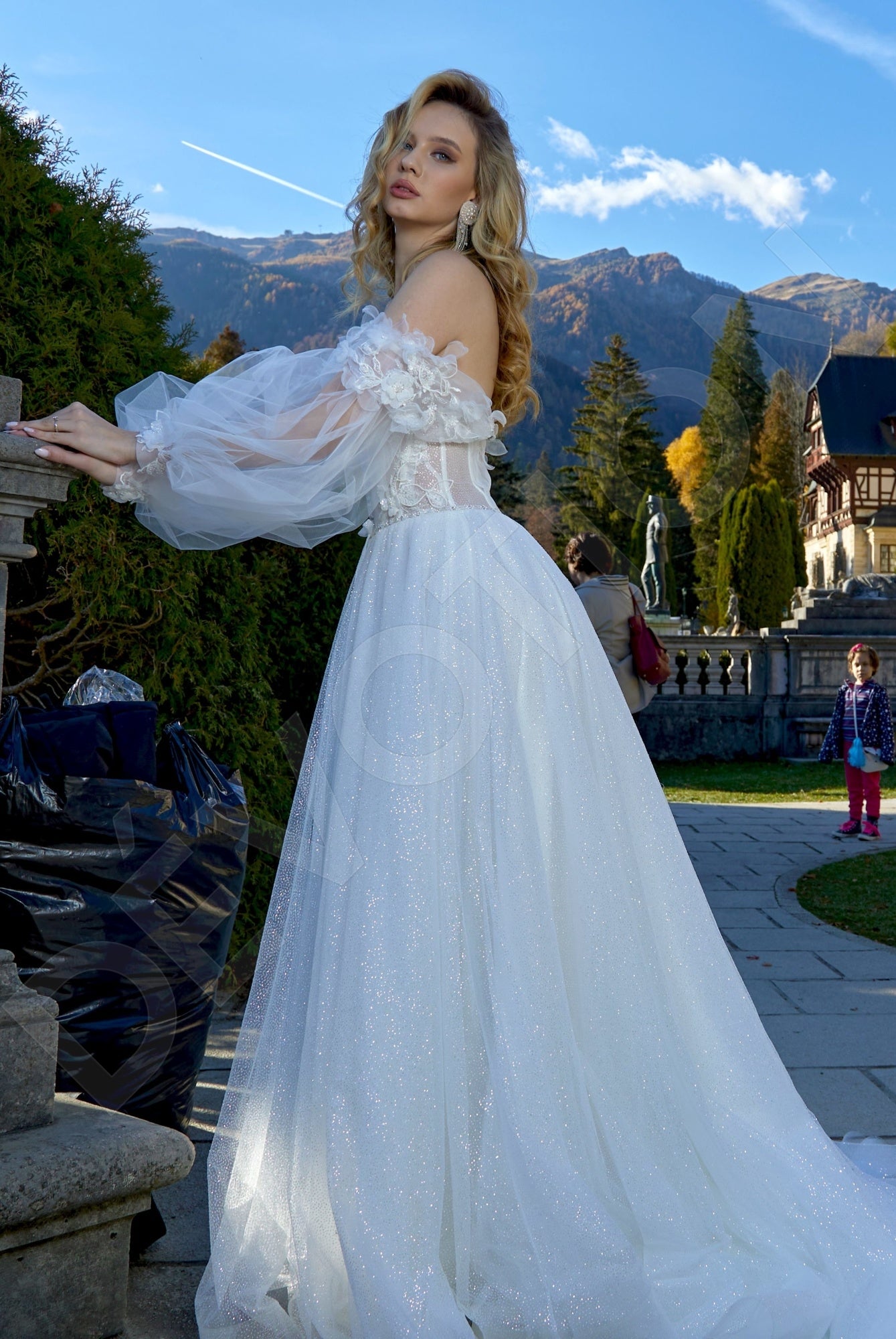 Zhozefina A-line Off-shoulder/Drop shoulders Milk Wedding dress