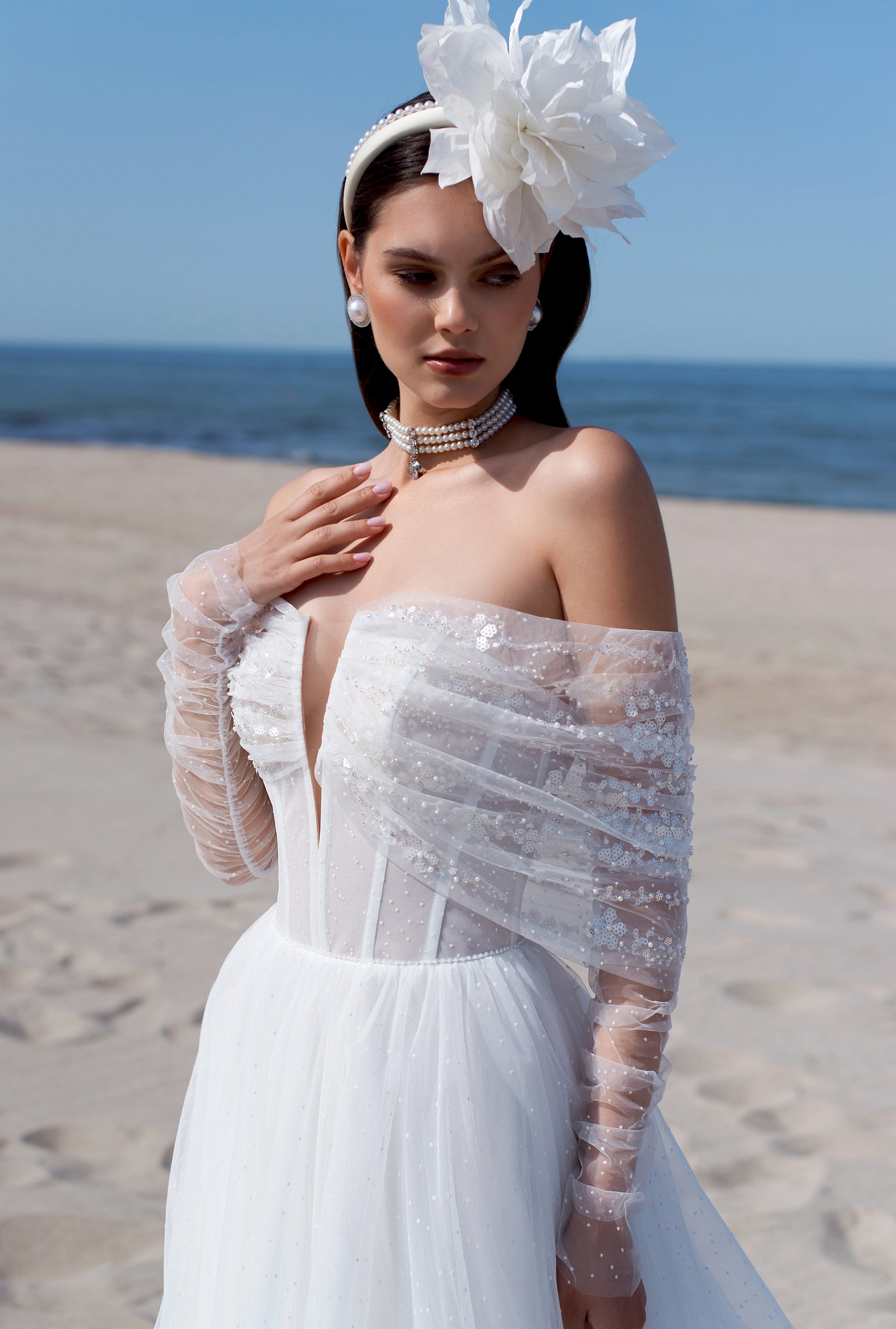 Katamira A-line Off-shoulder/Drop shoulders Off White Wedding dress