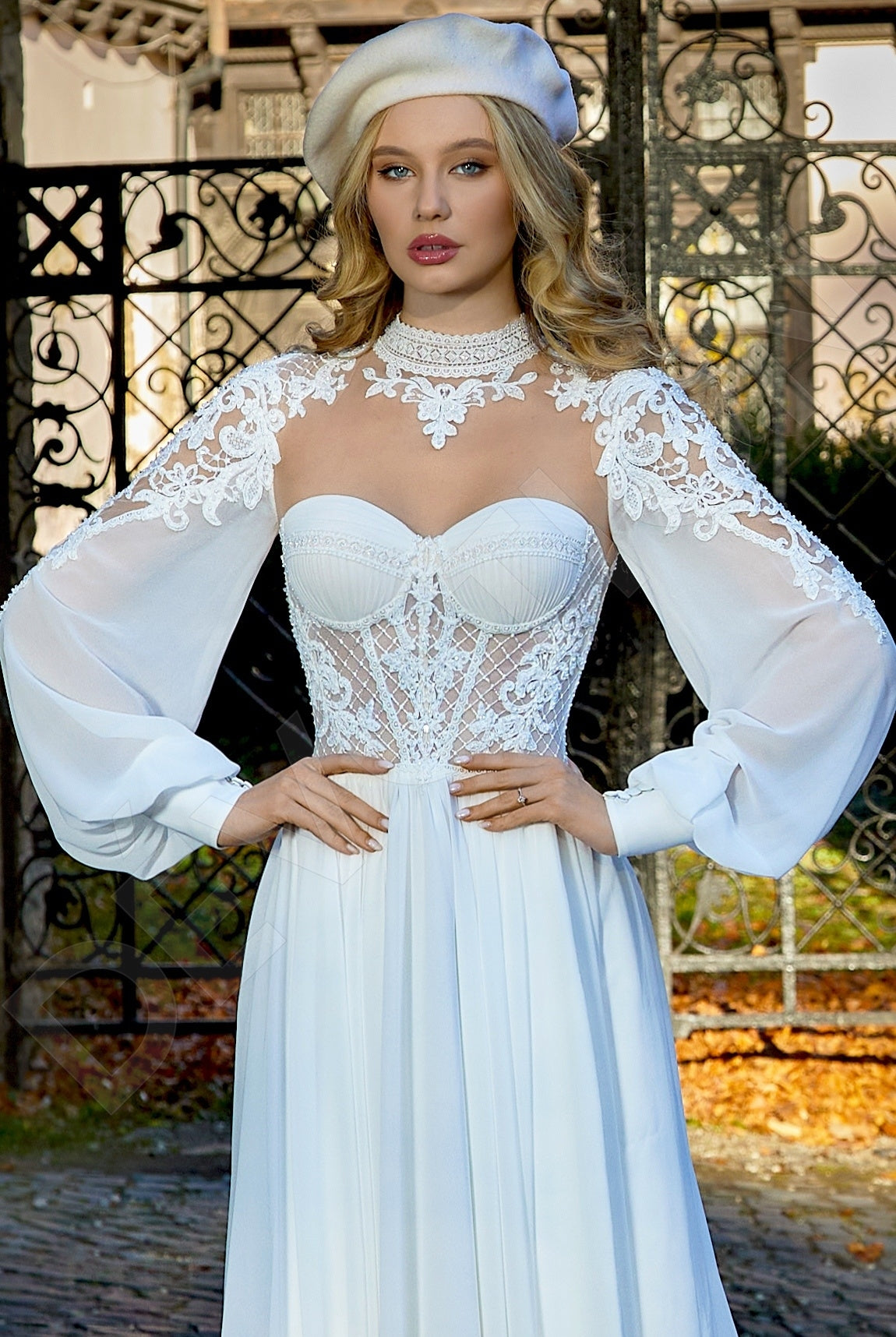 Luyiza A-line High neck Milk Wedding dress