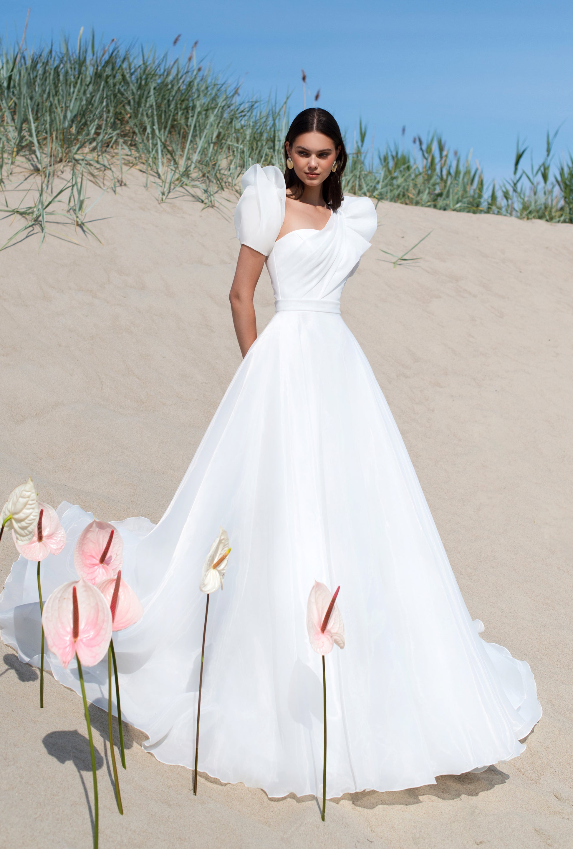 Aroma A-line Asymmetric/One shoulder Off-White Wedding dress