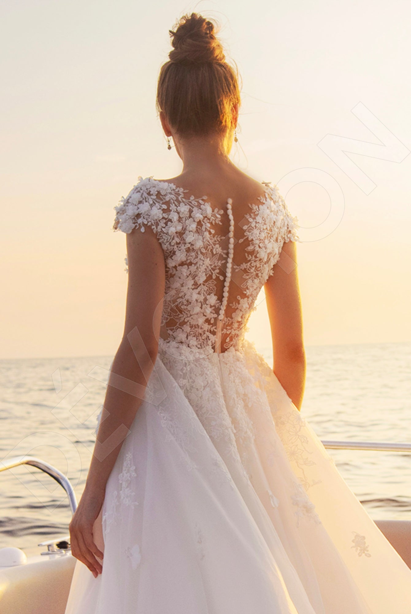 Alicer A-Line Illusion Ivory Wedding dress