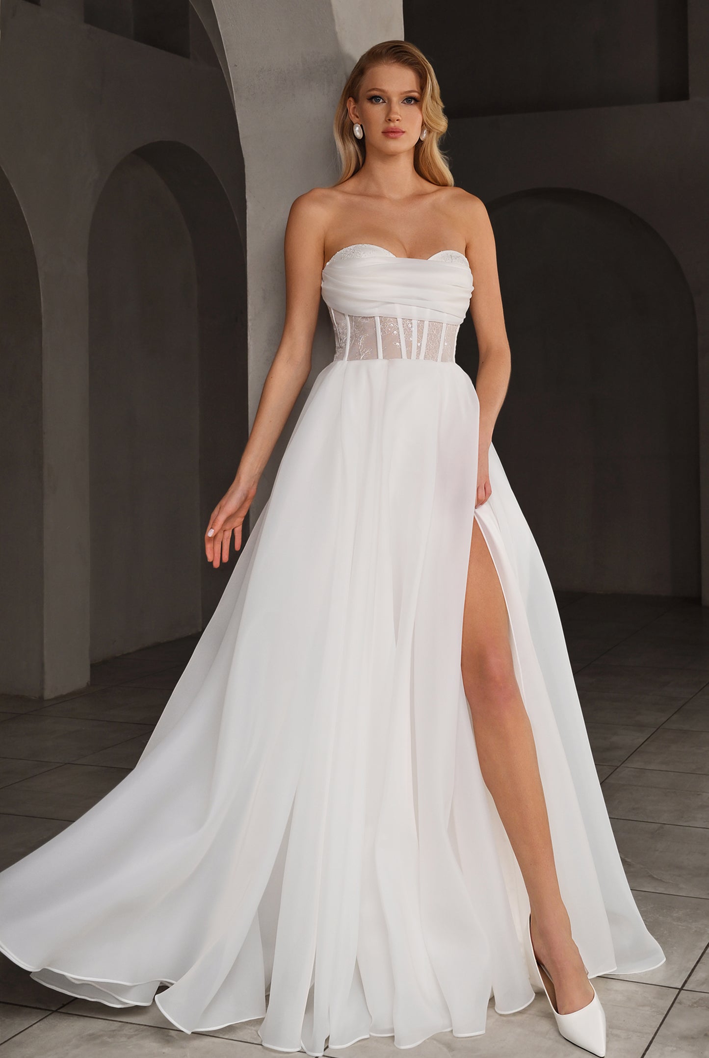 Amine A-line Sweetheart Milk Wedding dress