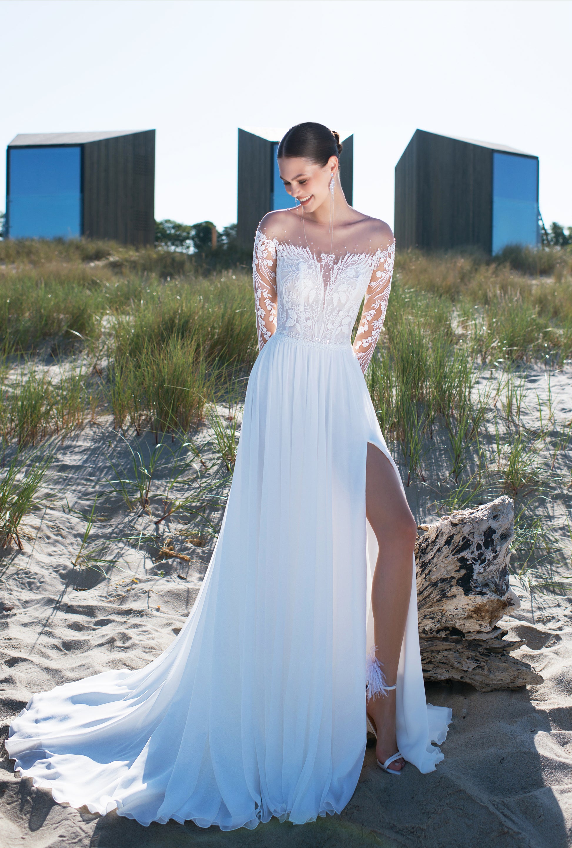 Anariel A-line Illusion Off-White Wedding dress