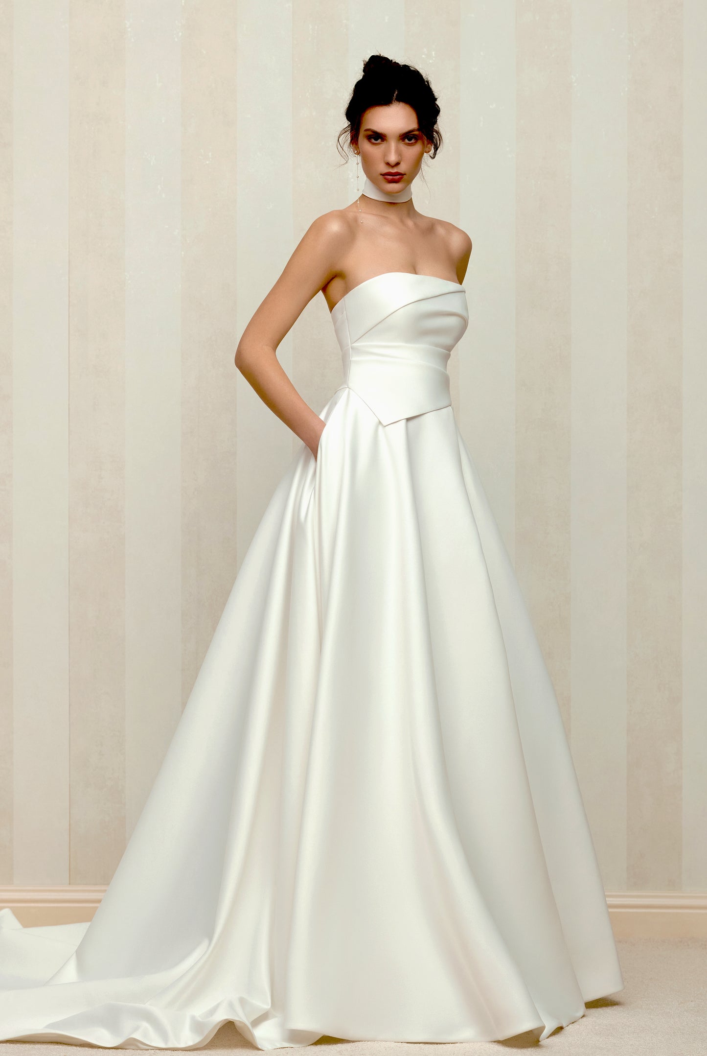 Balma A-line Straight across Milk Wedding dress