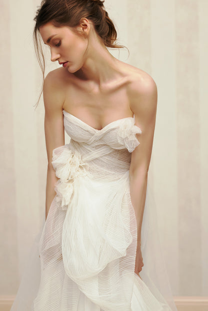 Nympha Two in one Sweetheart Milk Wedding dress