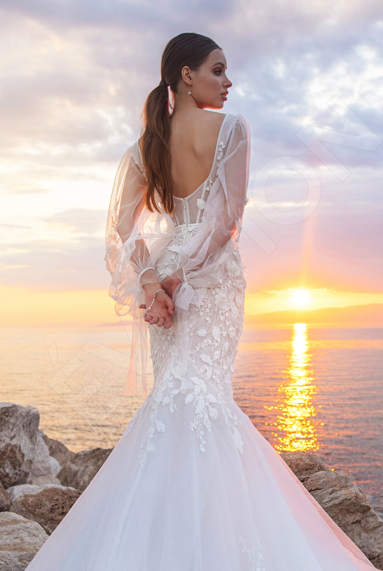 Arielle Trumpet/Mermaid Square Ivory Wedding dress