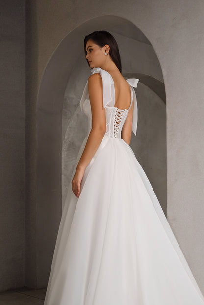 Aurike A-line Sweetheart Milk Wedding dress