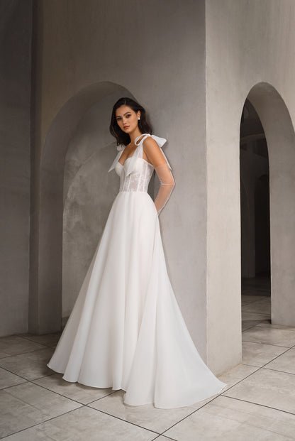 Aurike A-line Sweetheart Milk Wedding dress