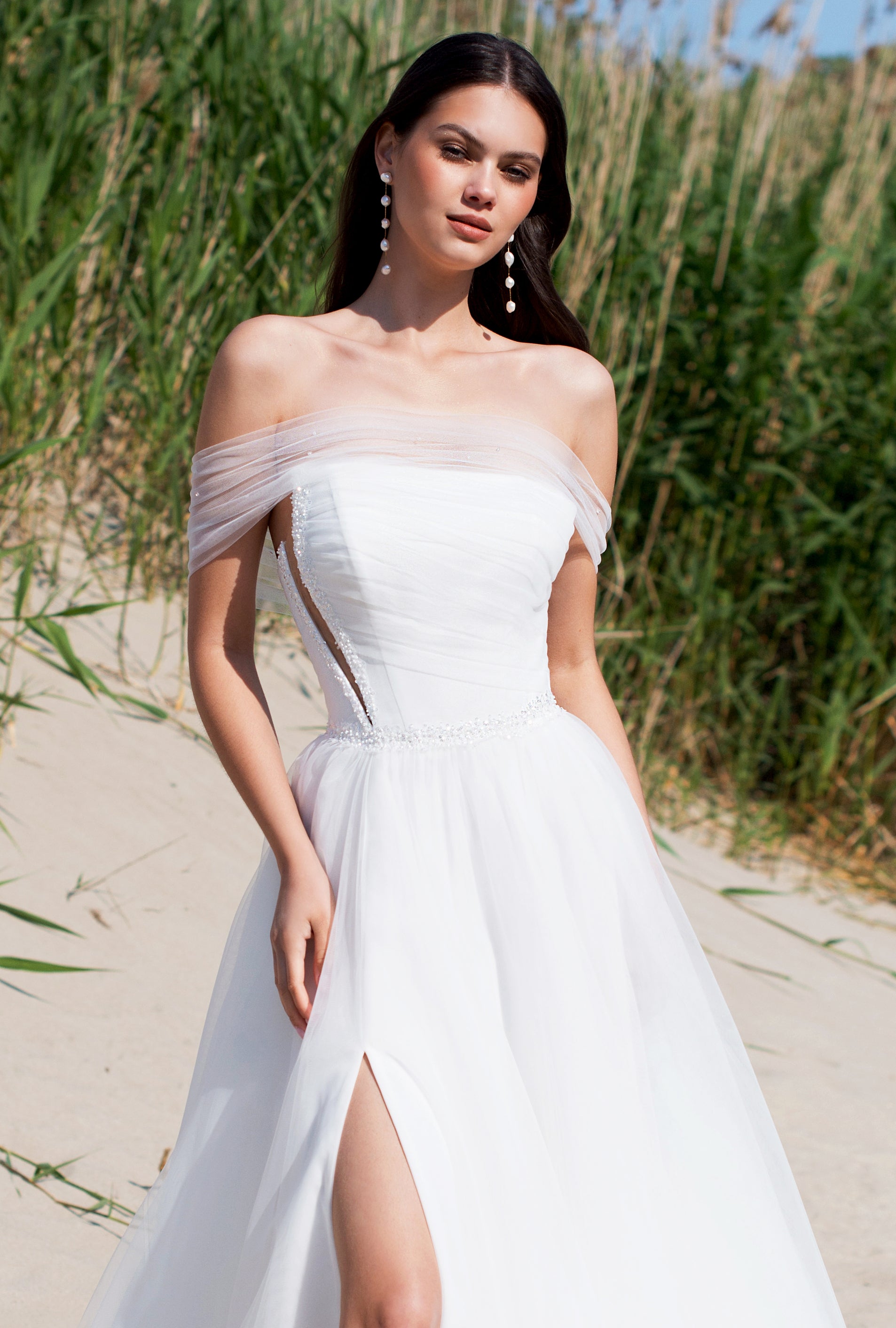 Bruni A-line Off-shoulder/Drop shoulders Off White Wedding dress