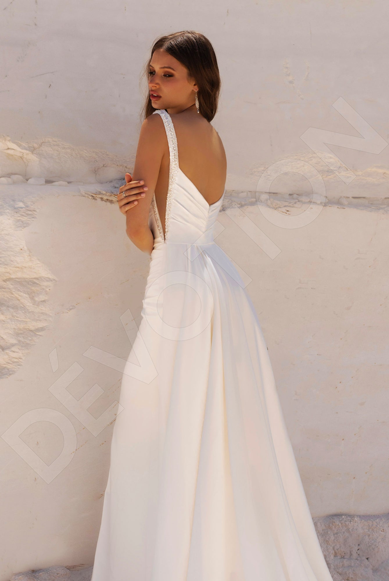 Chloes Trumpet/Mermaid Straight across Ivory Wedding dress