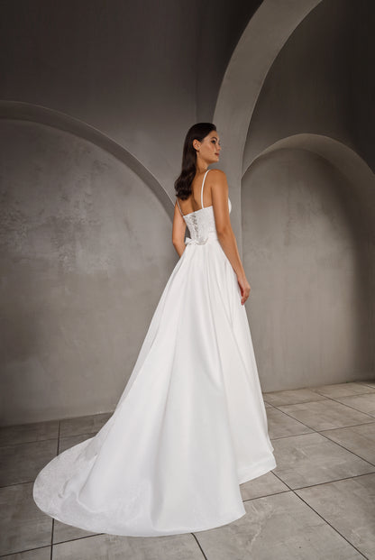 Darine A-line Sweetheart Milk Wedding dress