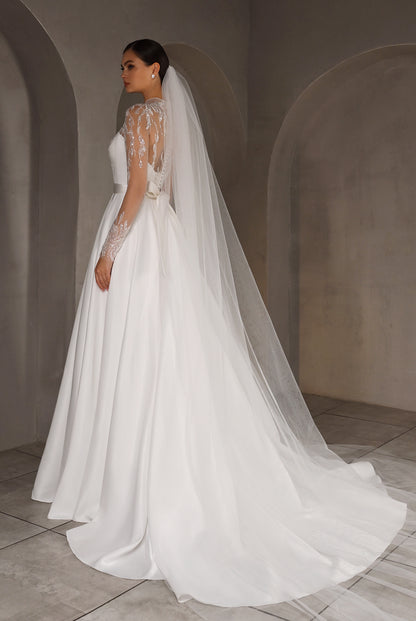 Demetry A-line High neck Milk Wedding dress