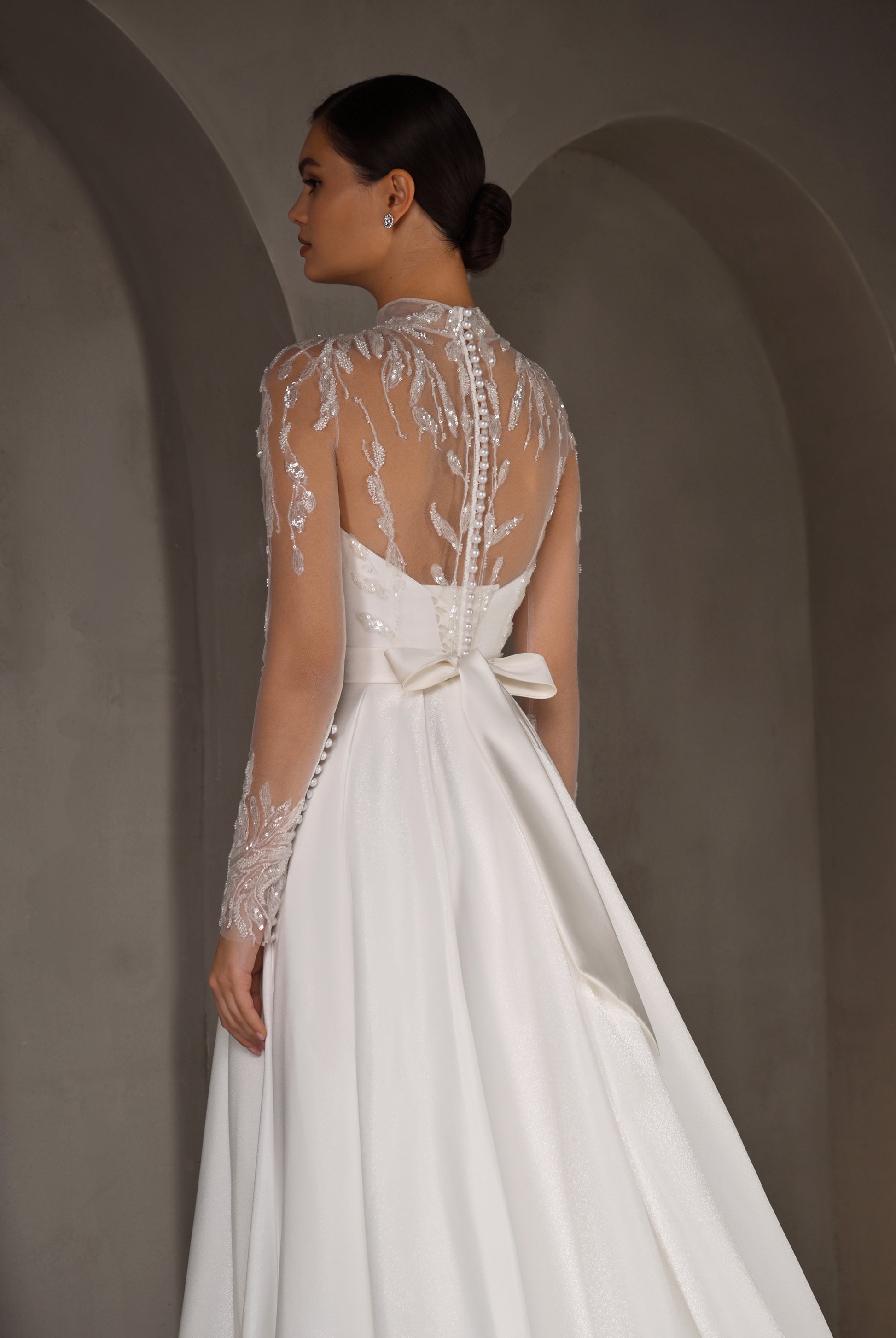 Demetry A-line High neck Milk Wedding dress