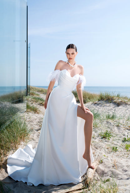 Desma A-line Sweetheart Off White Wedding dress