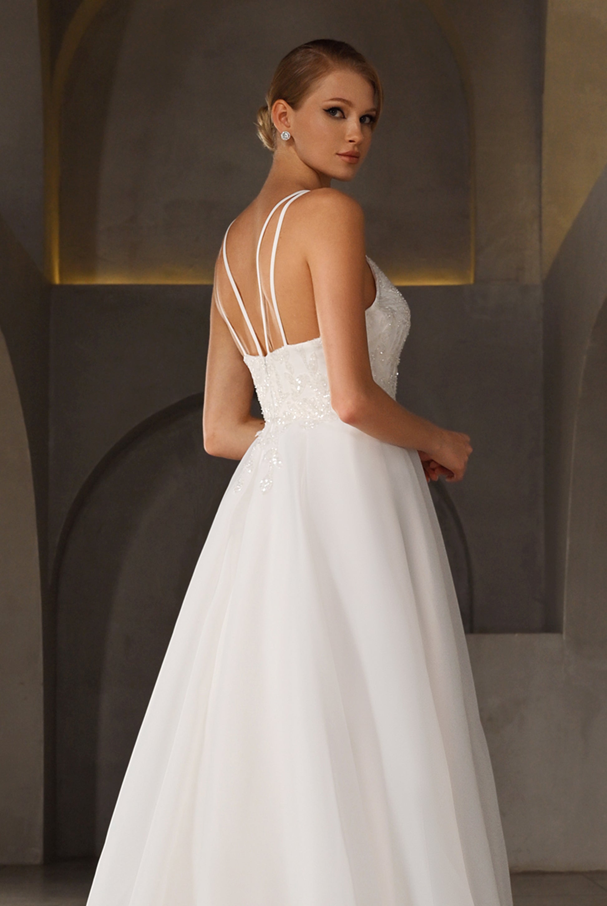 Floris A-line Sweetheart Milk Wedding dress