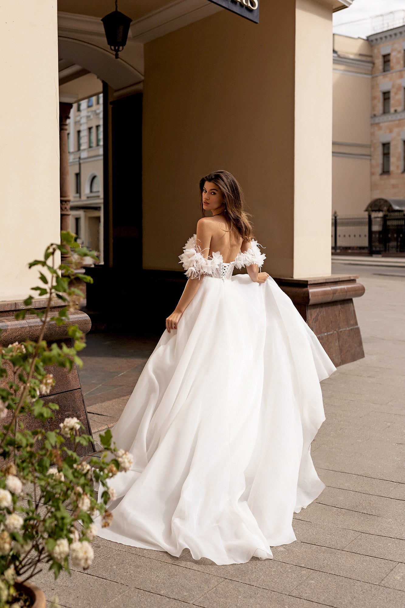 Moss A-line Off-shoulder/Drop shoulders Milk Wedding dress