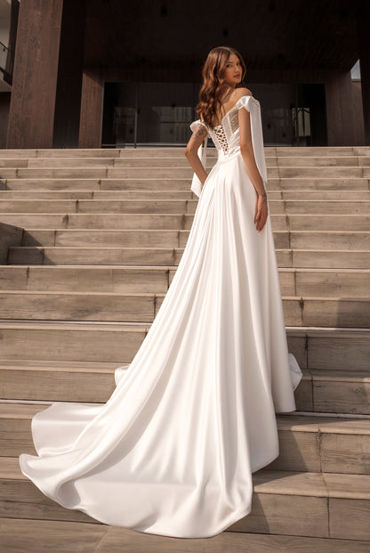 Ivy A-line Sweetheart Ivory Wedding dress