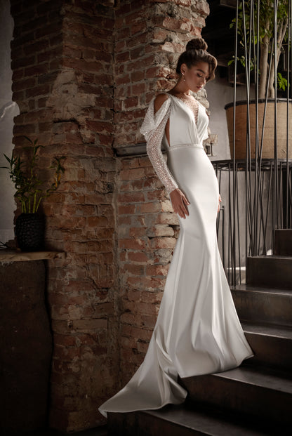 Jenny Trumpet/Mermaid Boat/Bateau Ivory Wedding dress