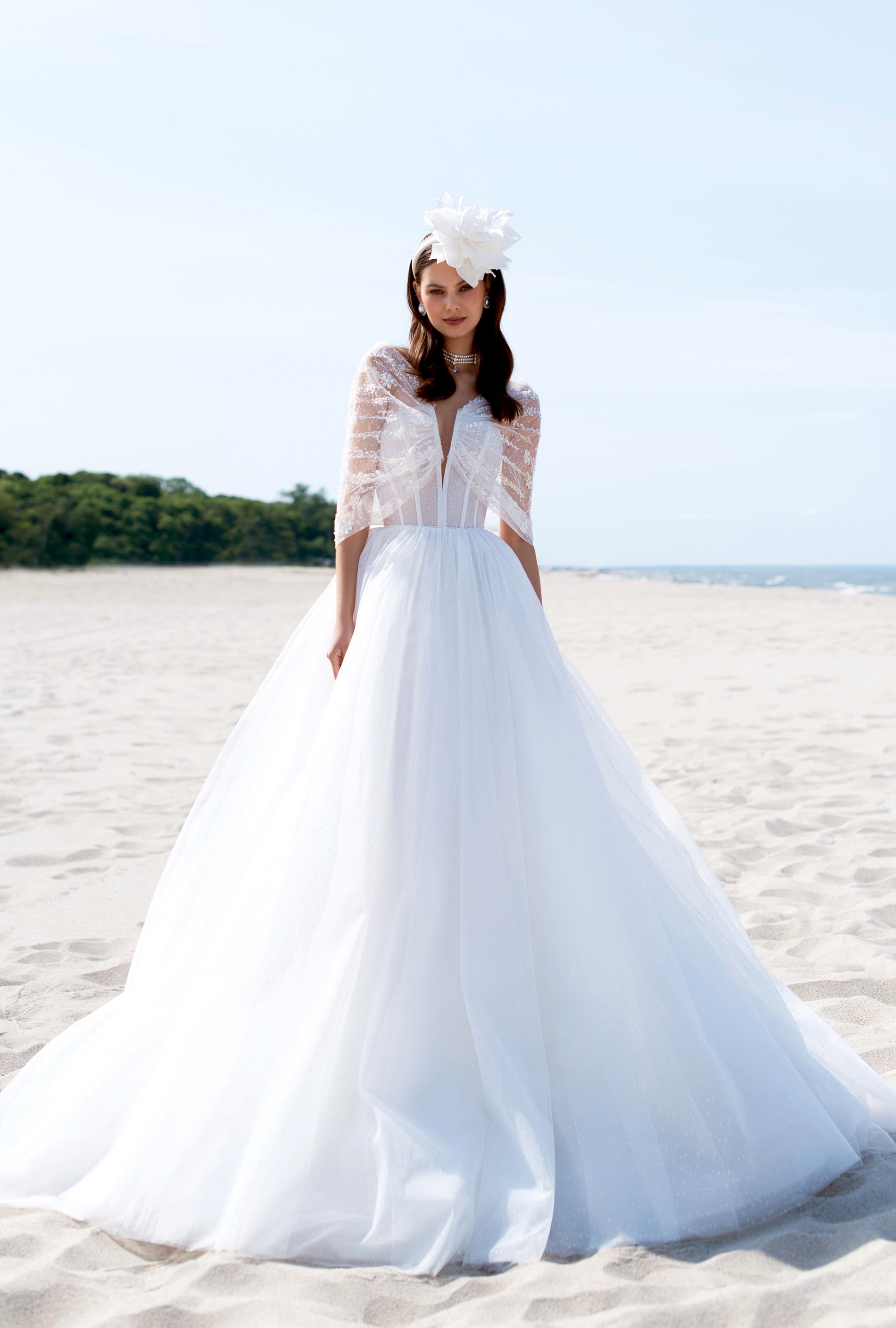 Katamira A-line Off-shoulder/Drop shoulders Off White Wedding dress