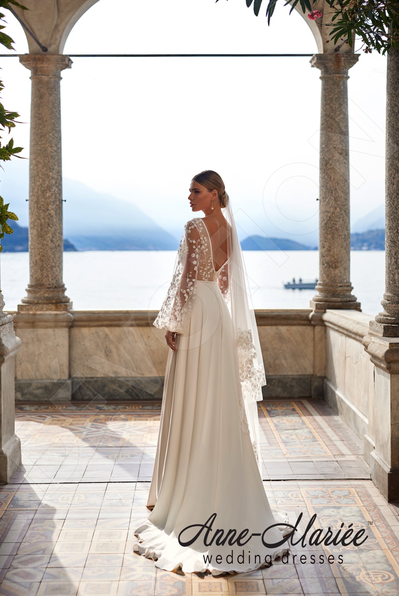 Luana A-line Deep V-neck Milk Wedding dress