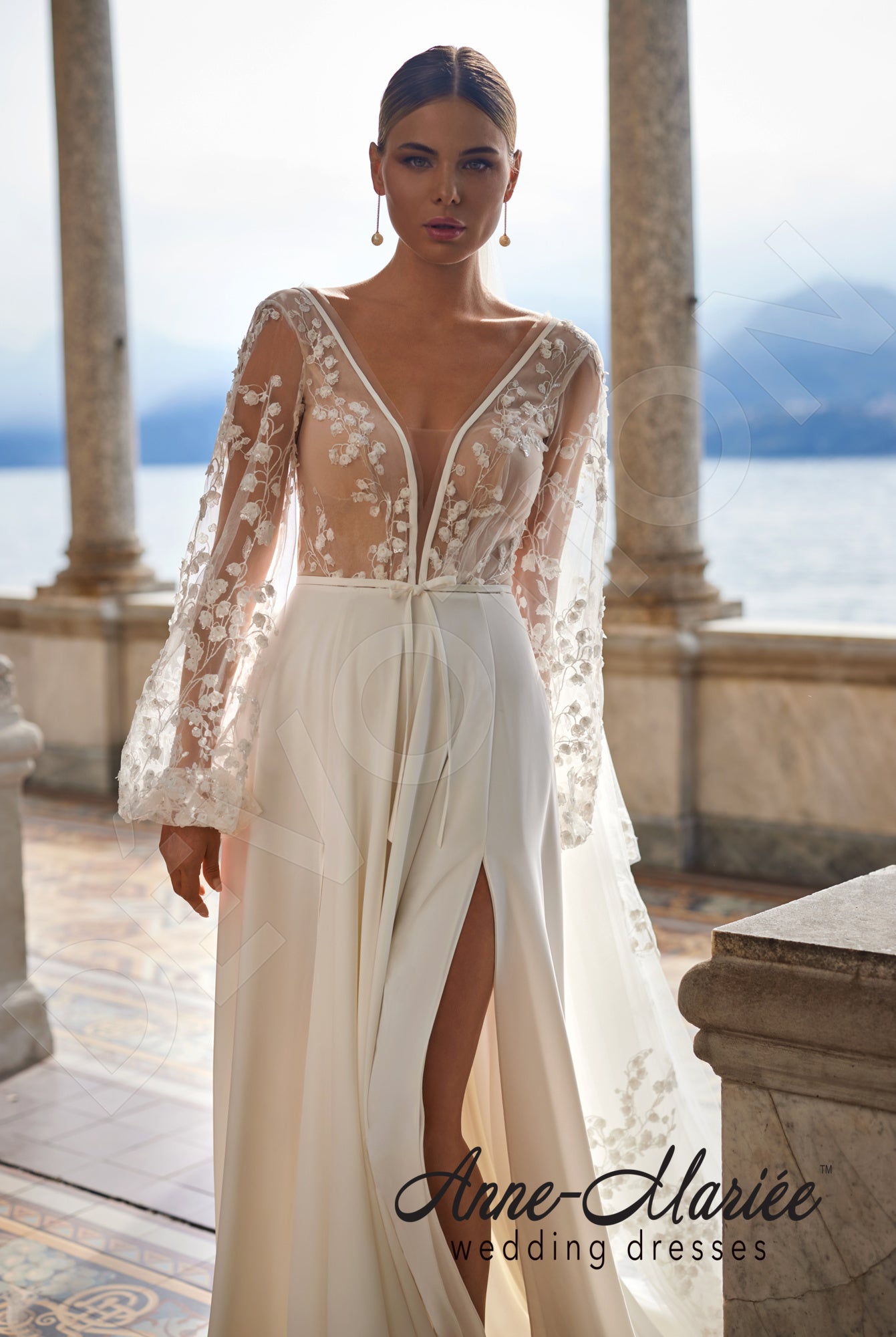 Luana A-line Deep V-neck Milk Wedding dress