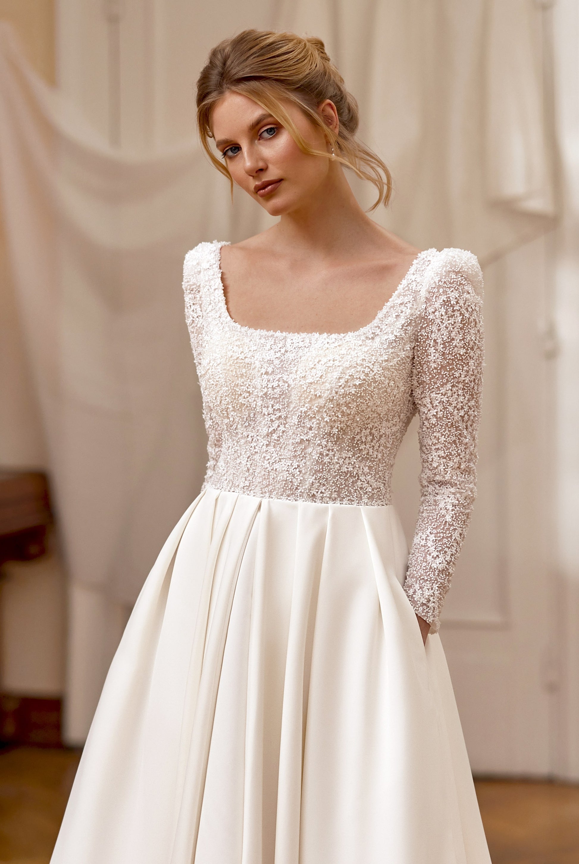 Marta A-line Square Milk Wedding dress