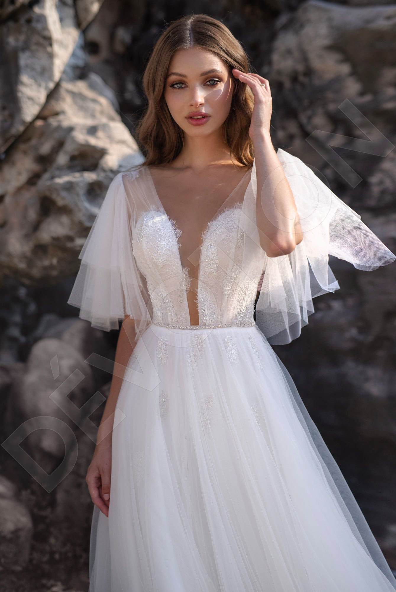 Maye A-line Illusion Ivory Wedding dress