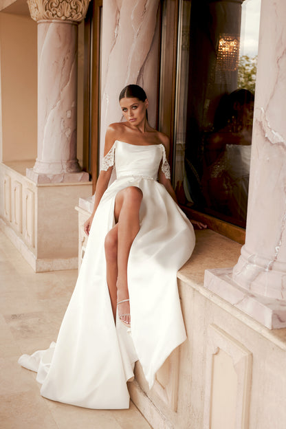 Beata A-line Off-shoulder/Drop shoulders Ivory Wedding dress