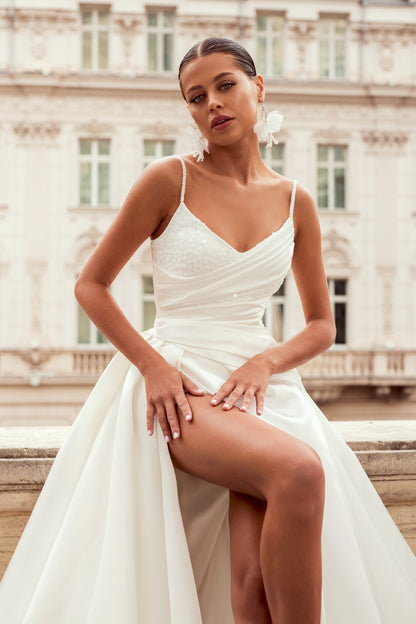 Polianna A-line V-neck Ivory Wedding dress