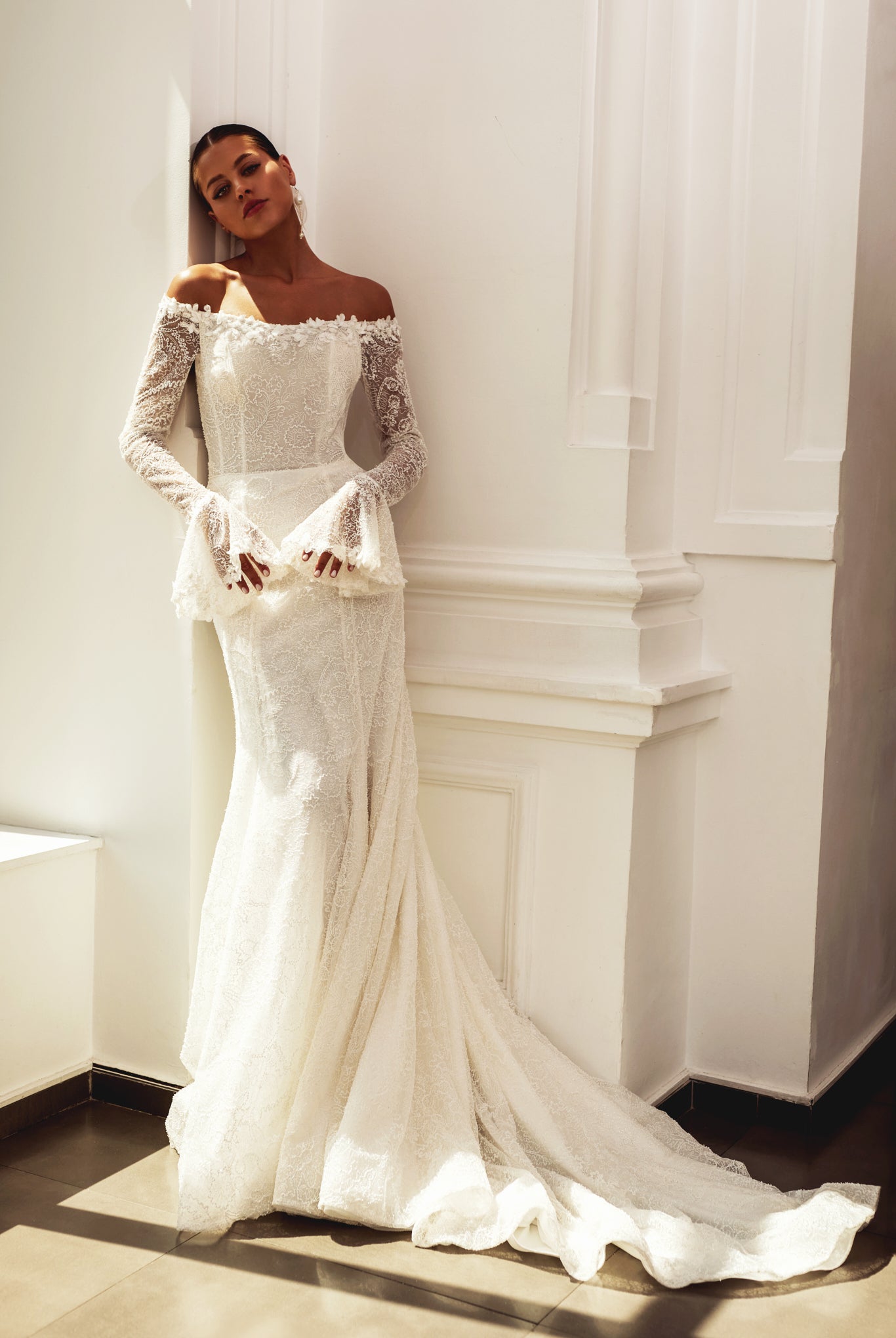 Nia Trumpet/Mermaid Off-shoulder/Drop shoulders Ivory Wedding dress