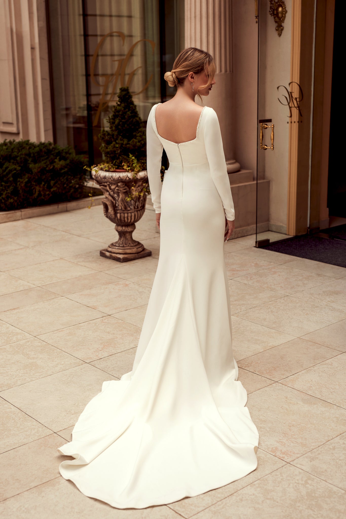 Estee Trumpet/Mermaid V-neckline Ivory Wedding dress