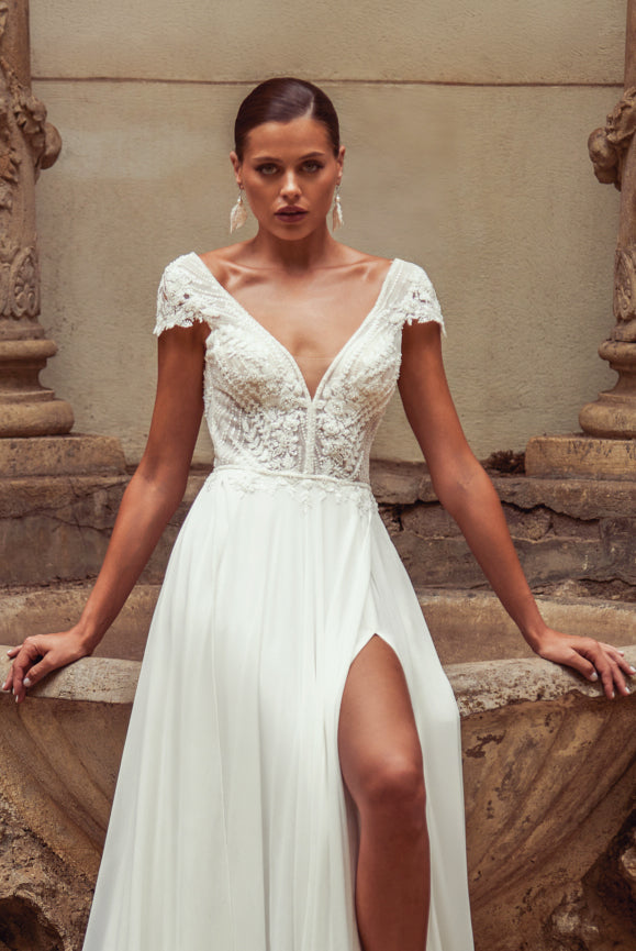 Goldie A-line V-neck Ivory Wedding dress